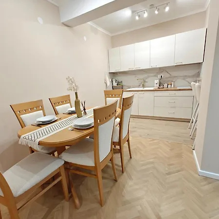Apartment Ena *